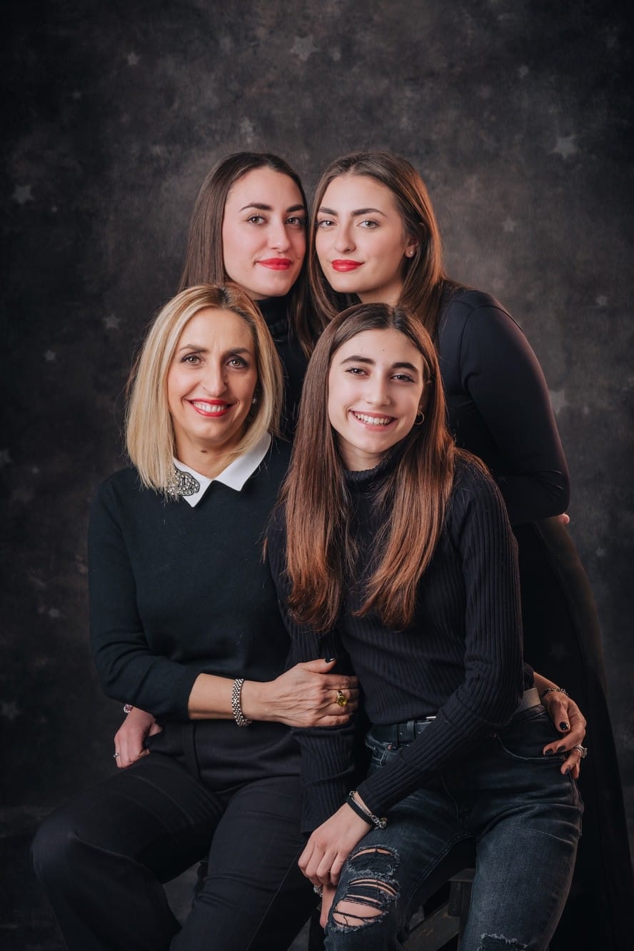 Fotoritratto delle donne di una famiglia