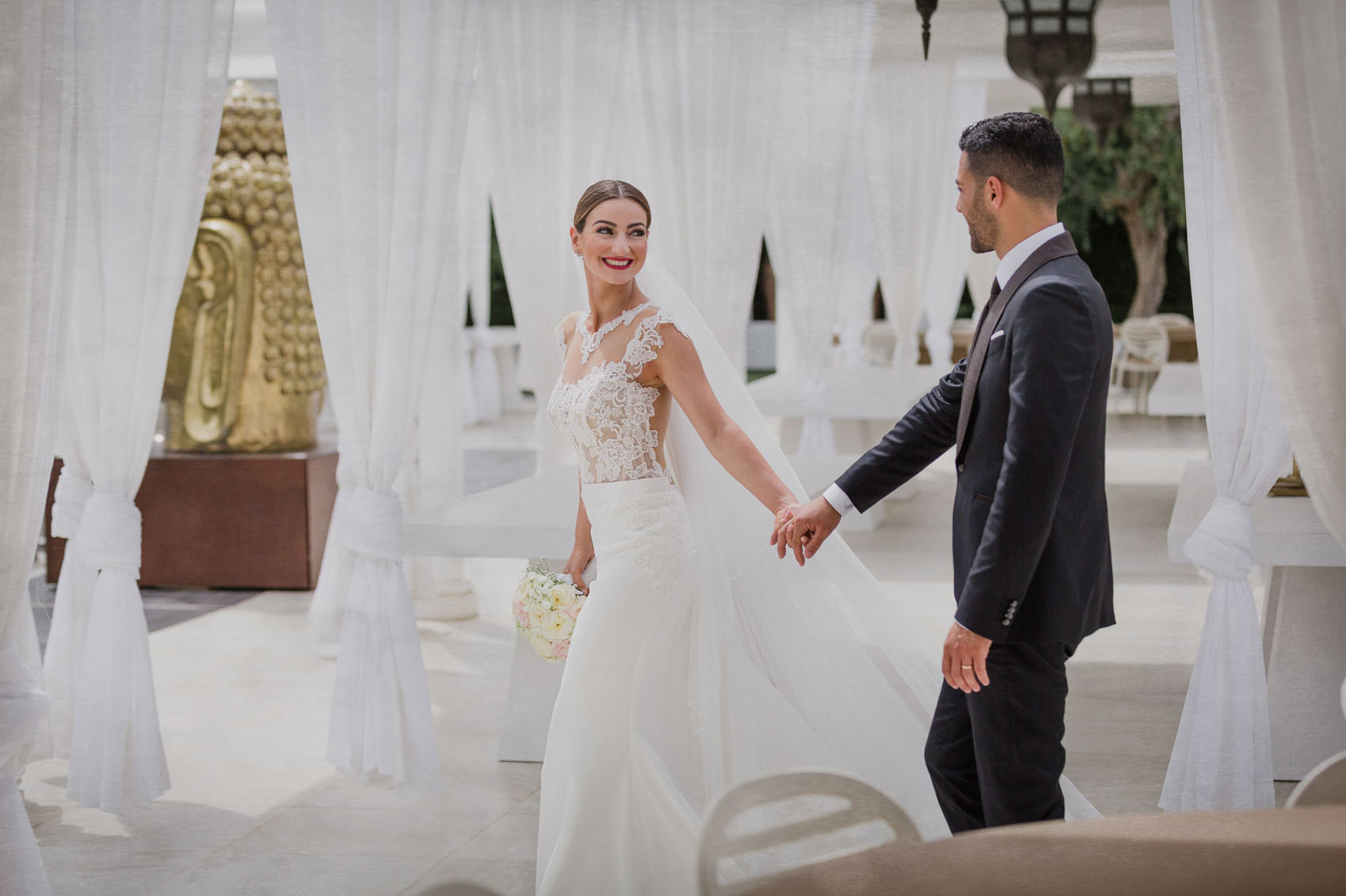 Sposi felici tra gli ulivi di Villa Carafa