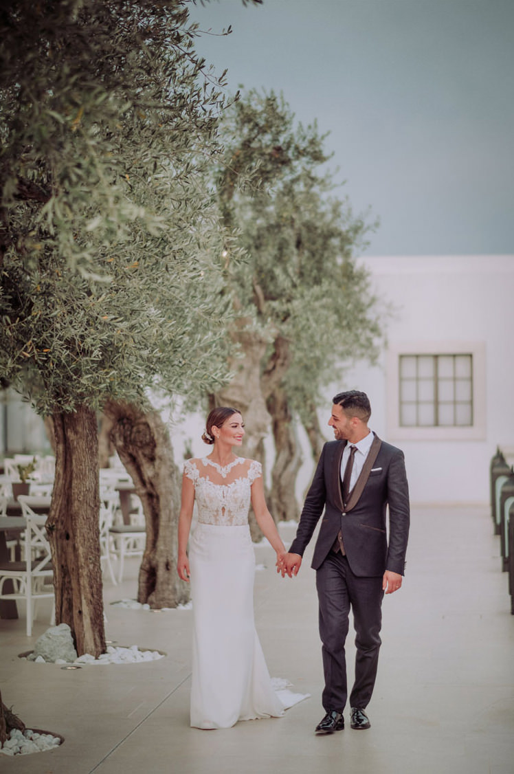 Sposi felici tra gli ulivi di Villa Carafa