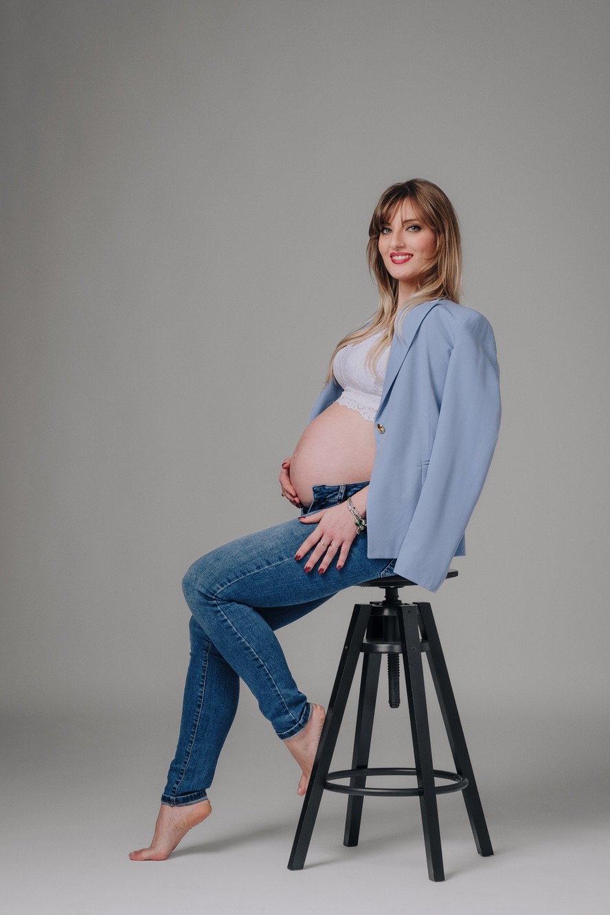 Ritratto di una mamma premaman Ritratto di una mamma premaman