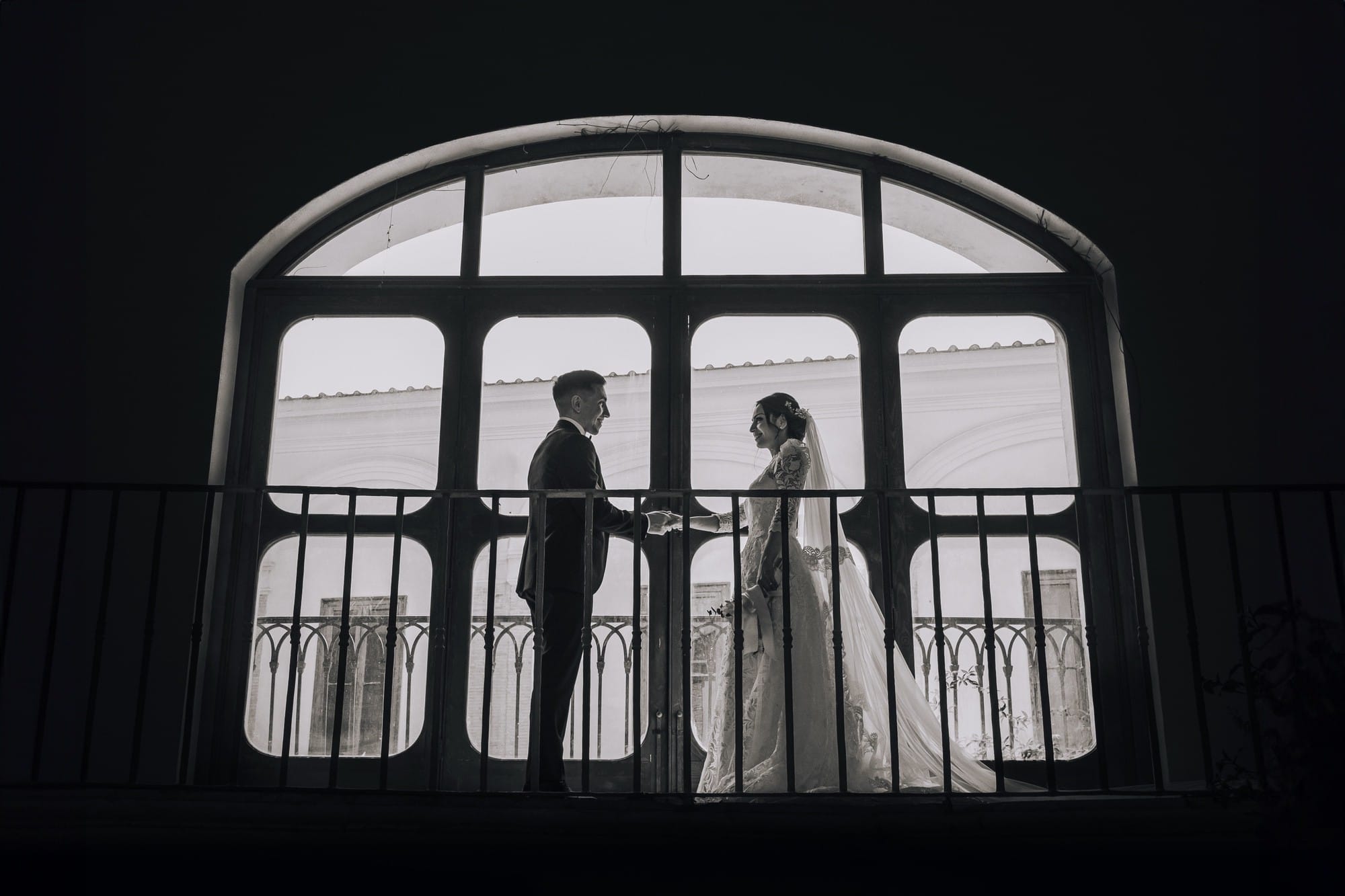 Ritratto sposi con sfondo di Lucera