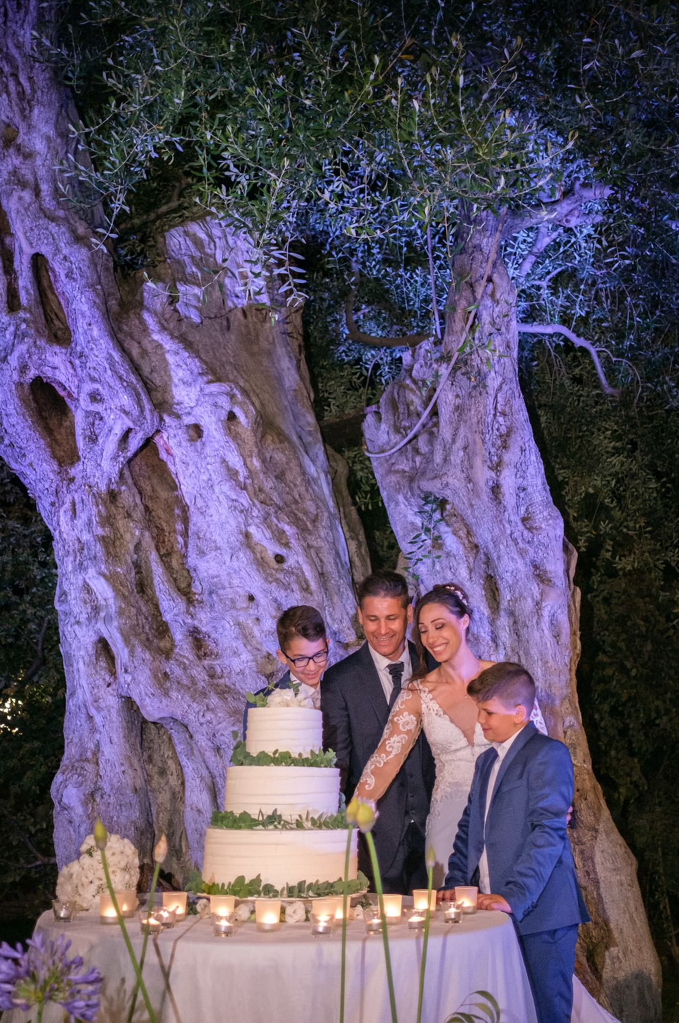 Taglio torta a Casale San Nicola
