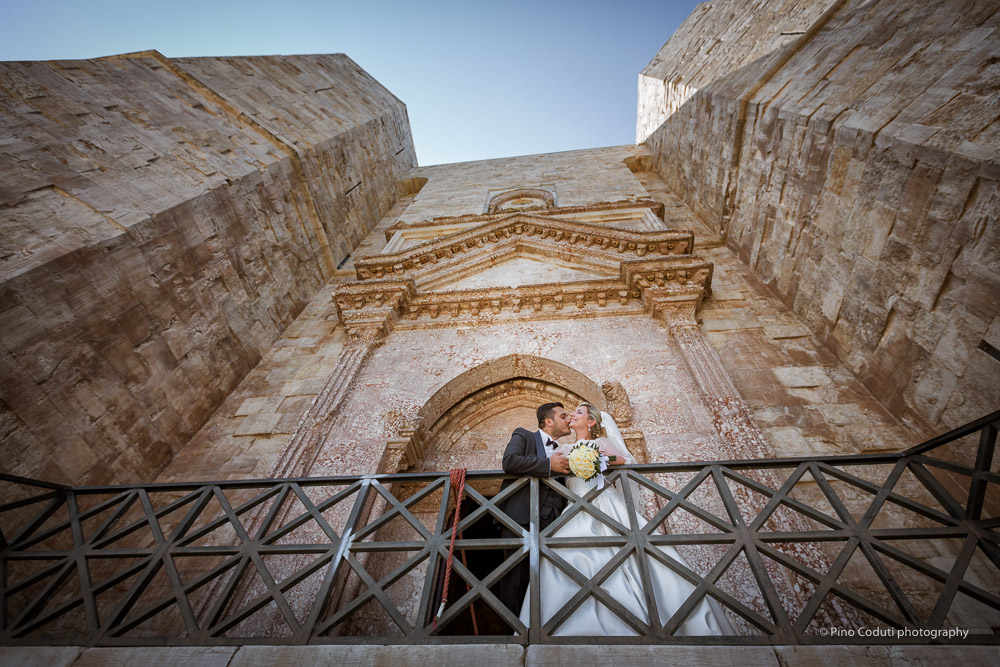 Fotografie di sposi a Castel del Monte