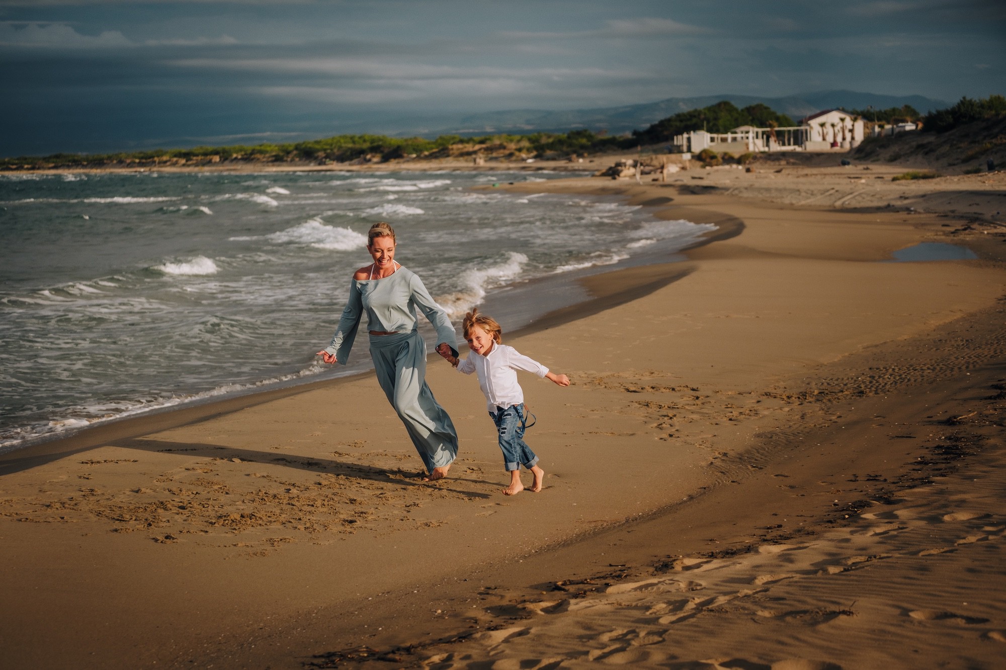 Fotoritratto mamma e figlio al mare Fotoritratto professionale di una mamma e suo figliio al mare