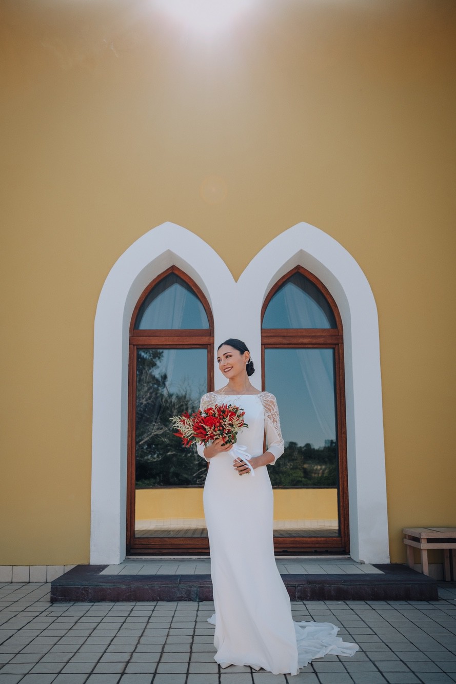 Sposa con abito molto chic