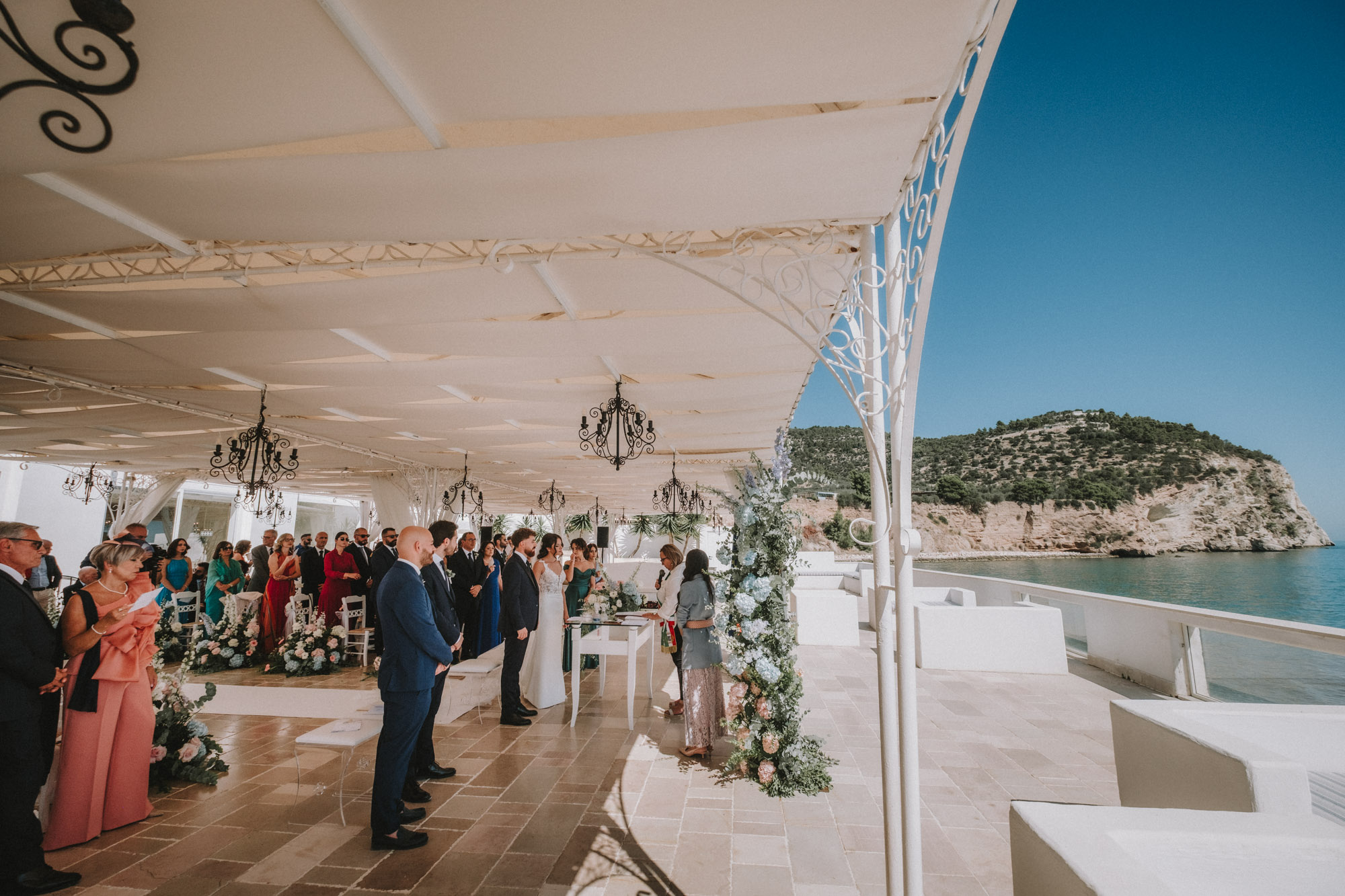 cerimonia matrimonio sul mare Mattinata Casa e il Mare